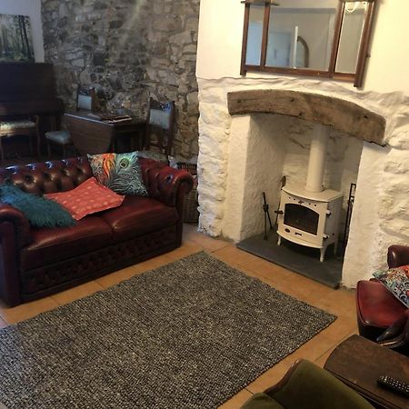 Llanw Malltraeth - Malltraeth Tides Llangadwaladr  Kültér fotó